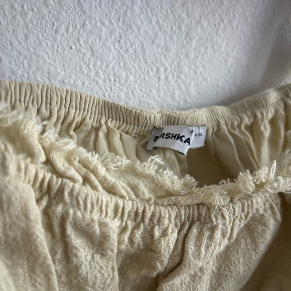 Bershka Pale Greenish Yellow 100% Cotton Ruffled Smocked Crop Top - Picture 2 of 5